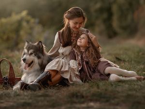 dog, Alaskan Malamute, Kid, girl, Women